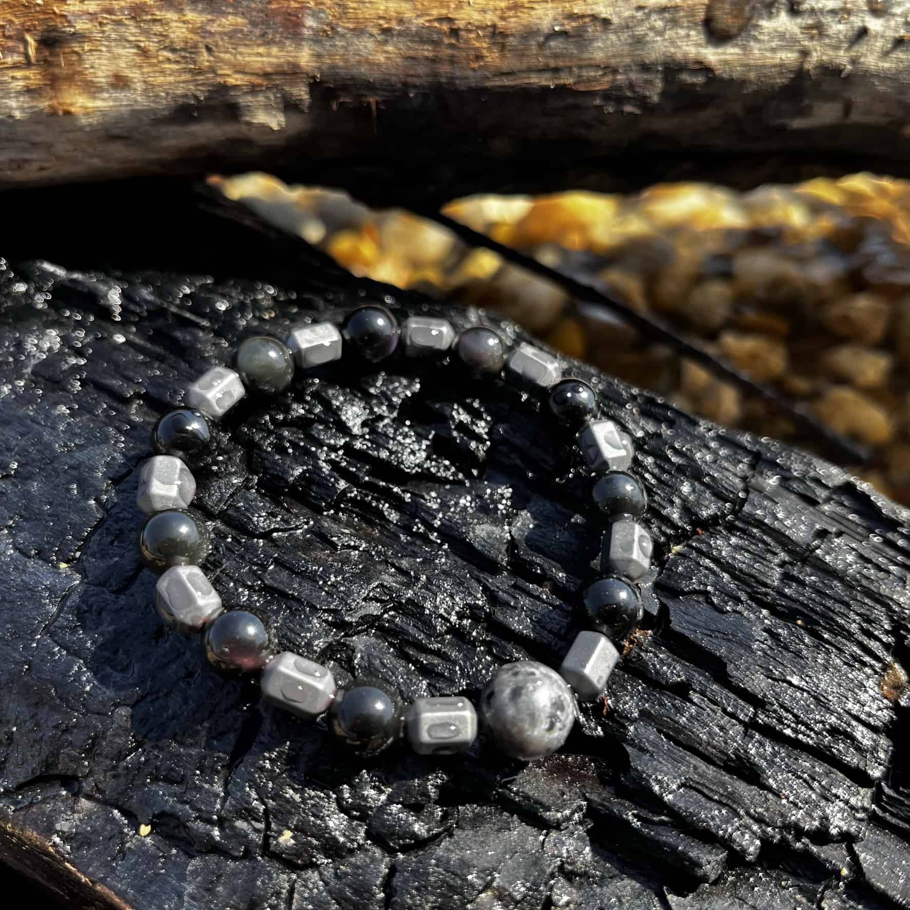 Apacskönny obszidián és hematit karkötő
